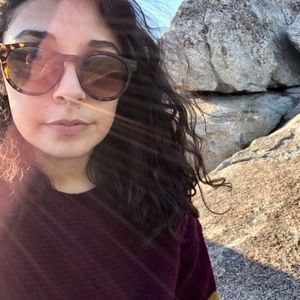 Meet your Posher, Daniela